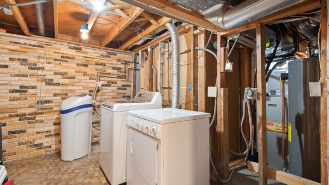 How to Choose a Dehumidifier: Capacity, Room Size, Drainage and ENERGY STAR