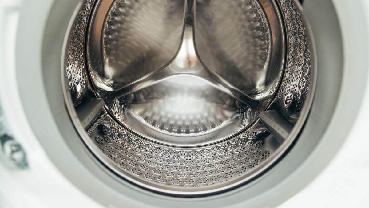 How to Clean a Washing Machine: Top Loaders, Front Loaders, Filters and Drawers