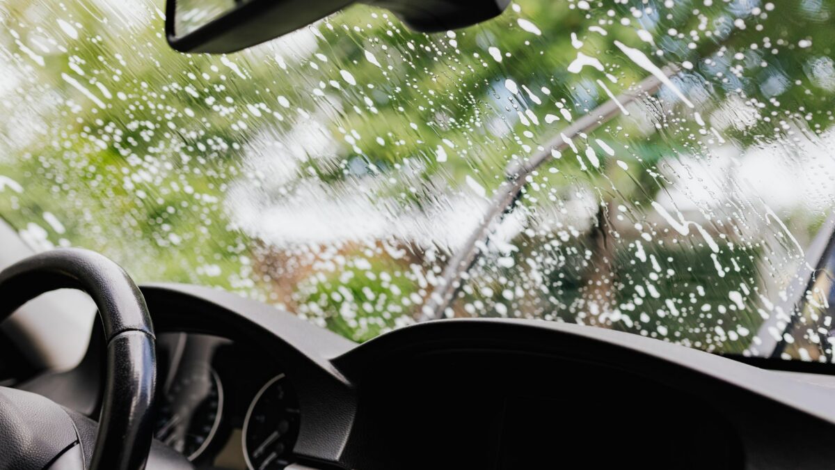 How to Clean Car Windows Without Streaks (Inside Film, Tint and Wipers)