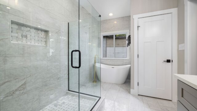 How to Clean Glass Shower Doors: Soap Scum, Hard Water and Tracks