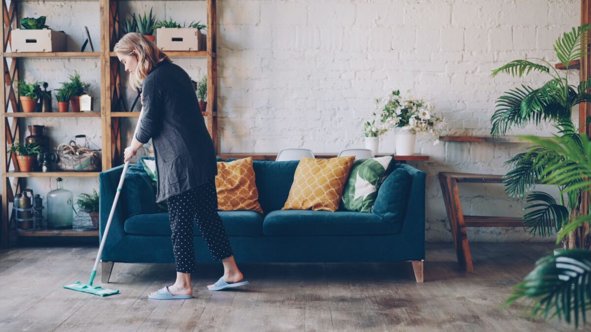 How to Clean Laminate Floors Without Swelling or Streaks