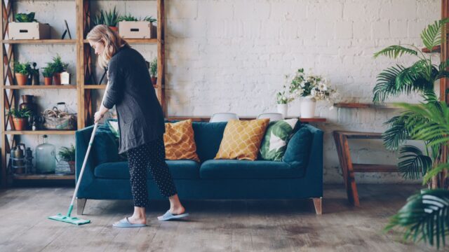 How to Clean Laminate Floors Without Swelling or Streaks