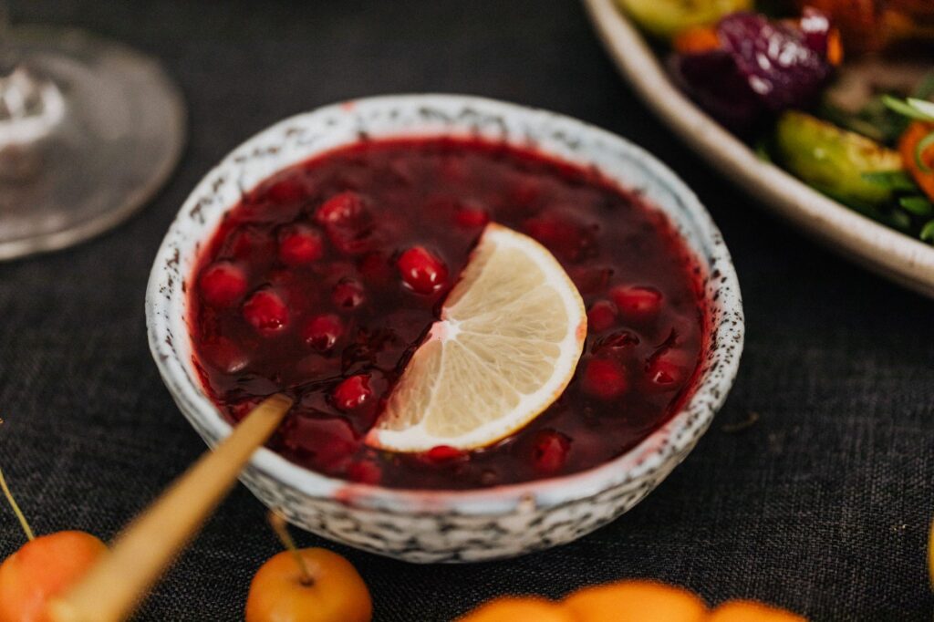 cranberry sauce bowl