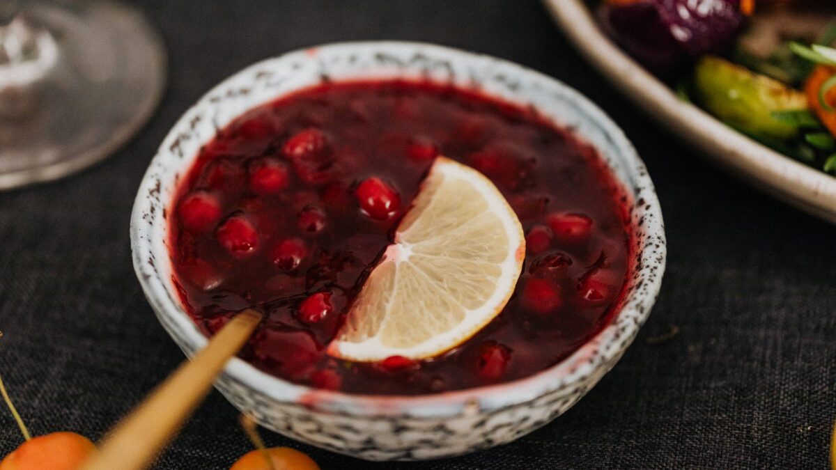cranberry sauce bowl